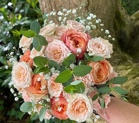 Brautstrauss aprikot Mai